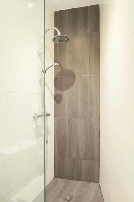 Moderno Apartamento En Plaza Merced Malaga Bagian luar foto