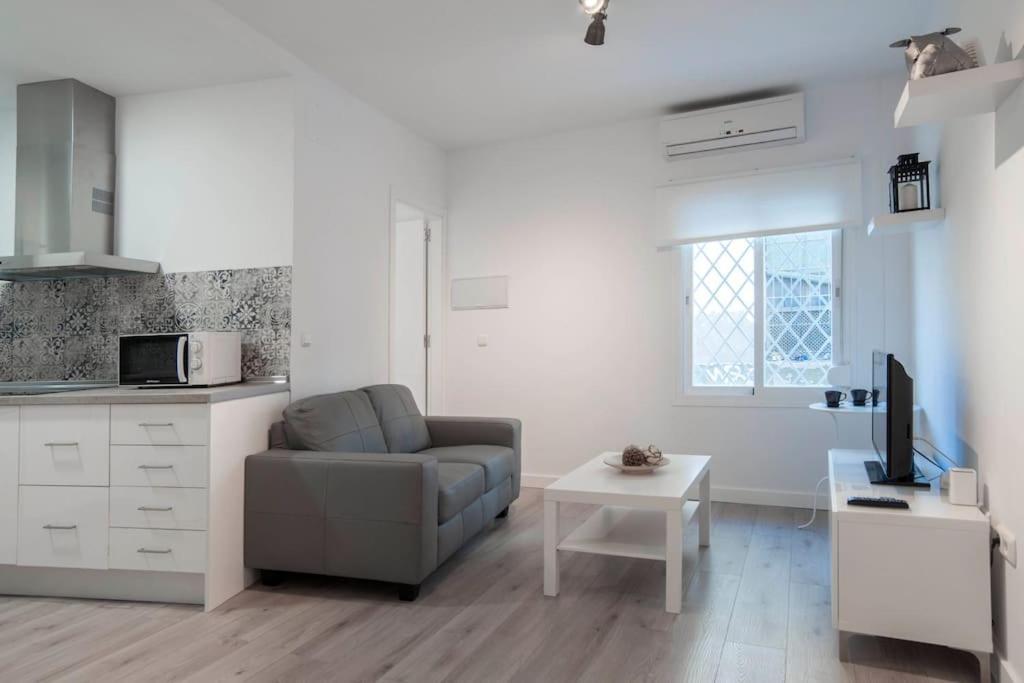 Moderno Apartamento En Plaza Merced Malaga Bagian luar foto